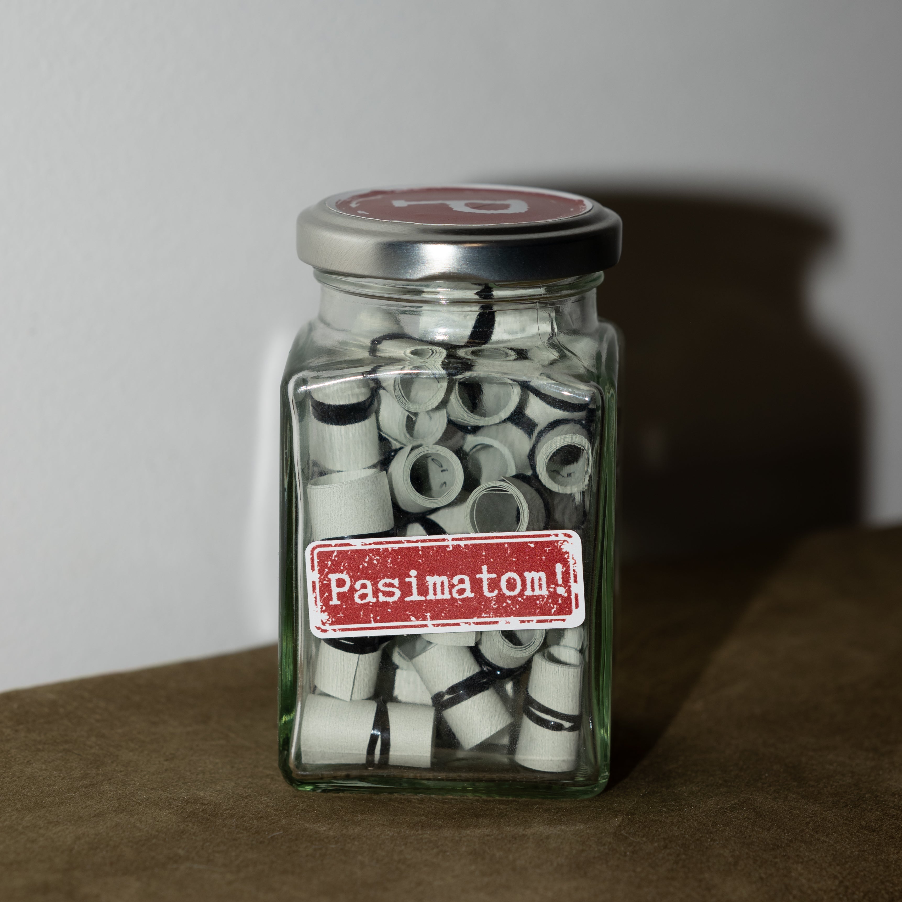 Gilių pokalbių stiklainis